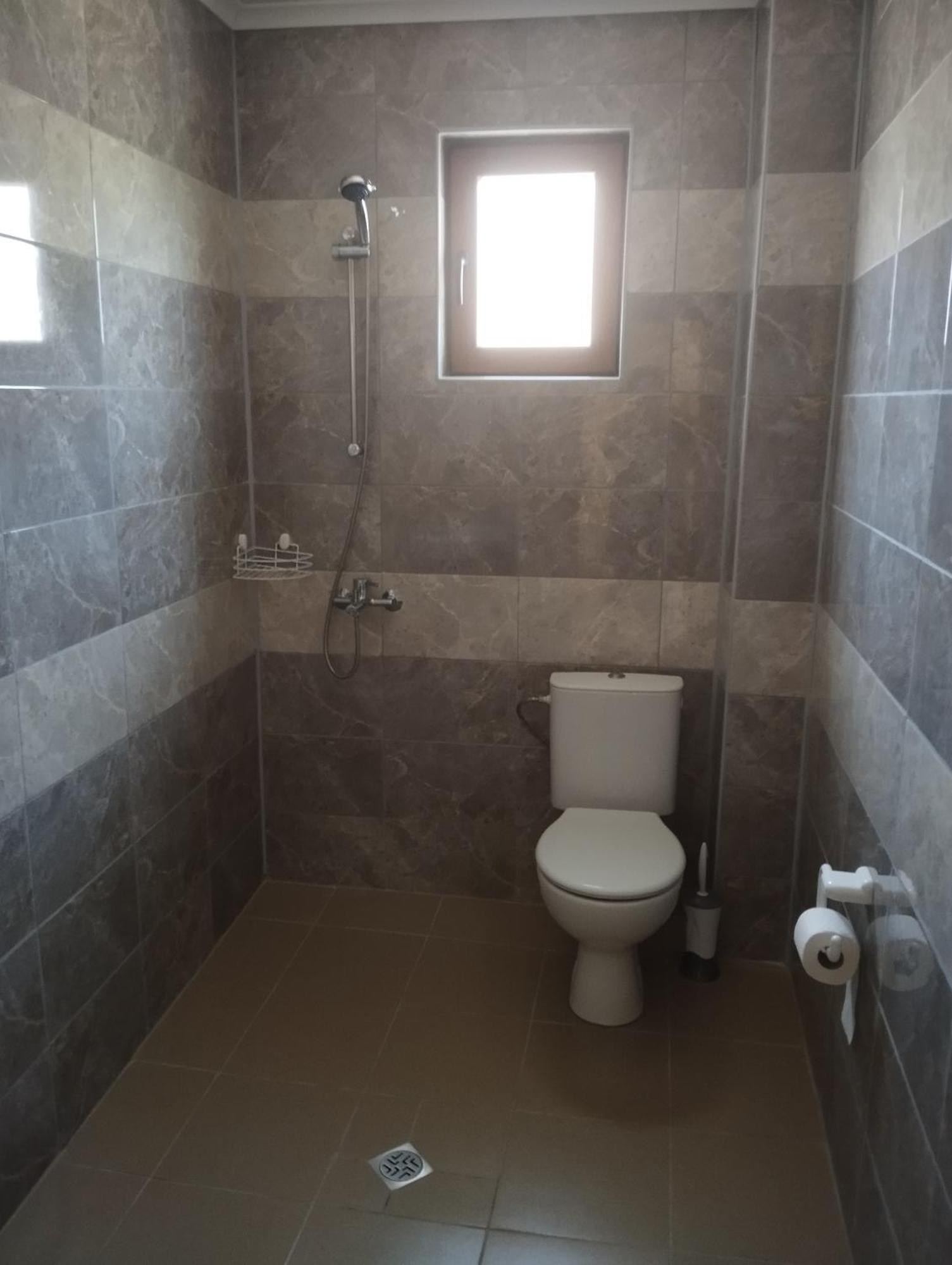 Alfa Guest Rooms With Parking Varna Exterior foto