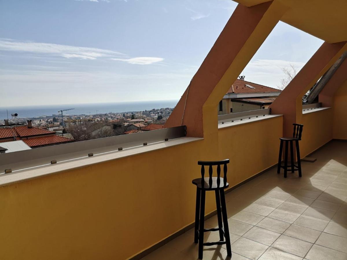 Alfa Guest Rooms With Parking Varna Exterior foto